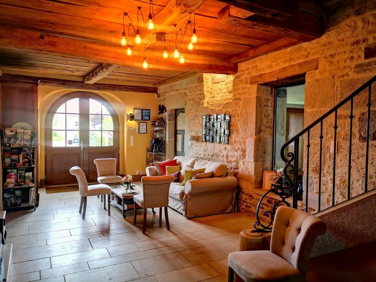 Le Relais Des Deux Tours Bed & Breakfast Brémondans Dış mekan fotoğraf