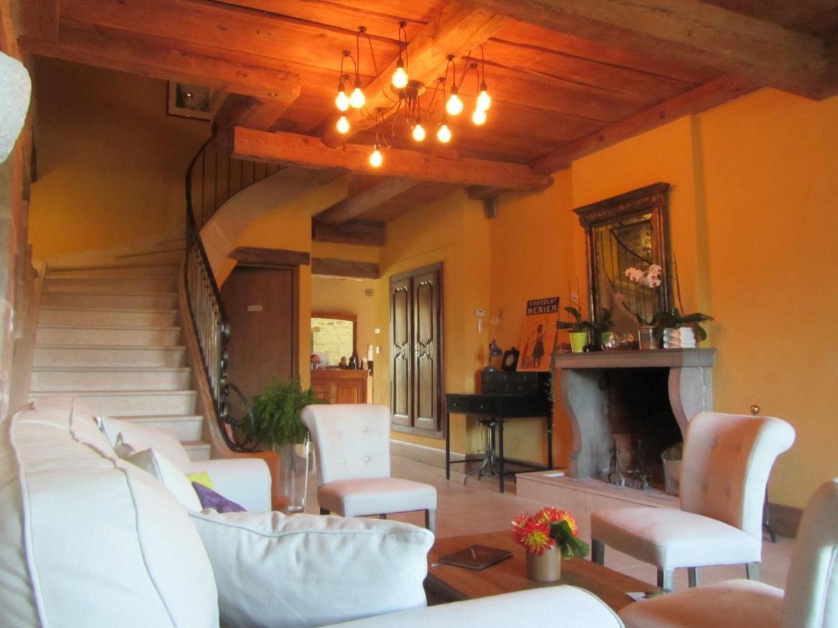 Le Relais Des Deux Tours Bed & Breakfast Brémondans Dış mekan fotoğraf